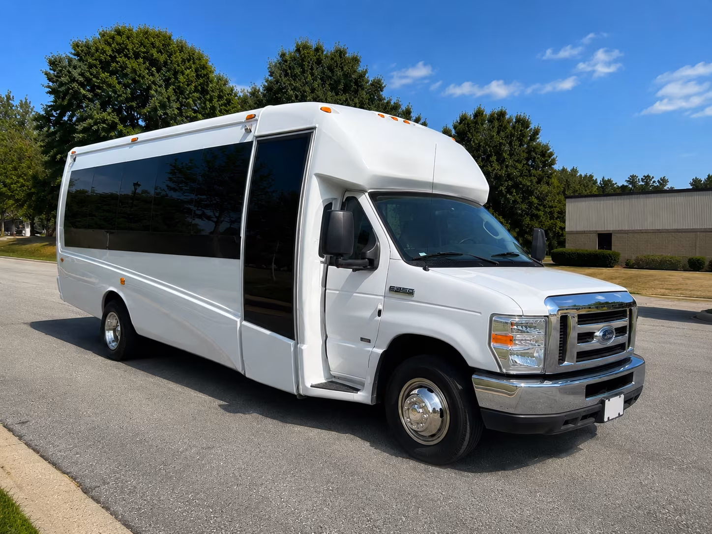 compare minibuses and party buses for virginia beach wine crawls