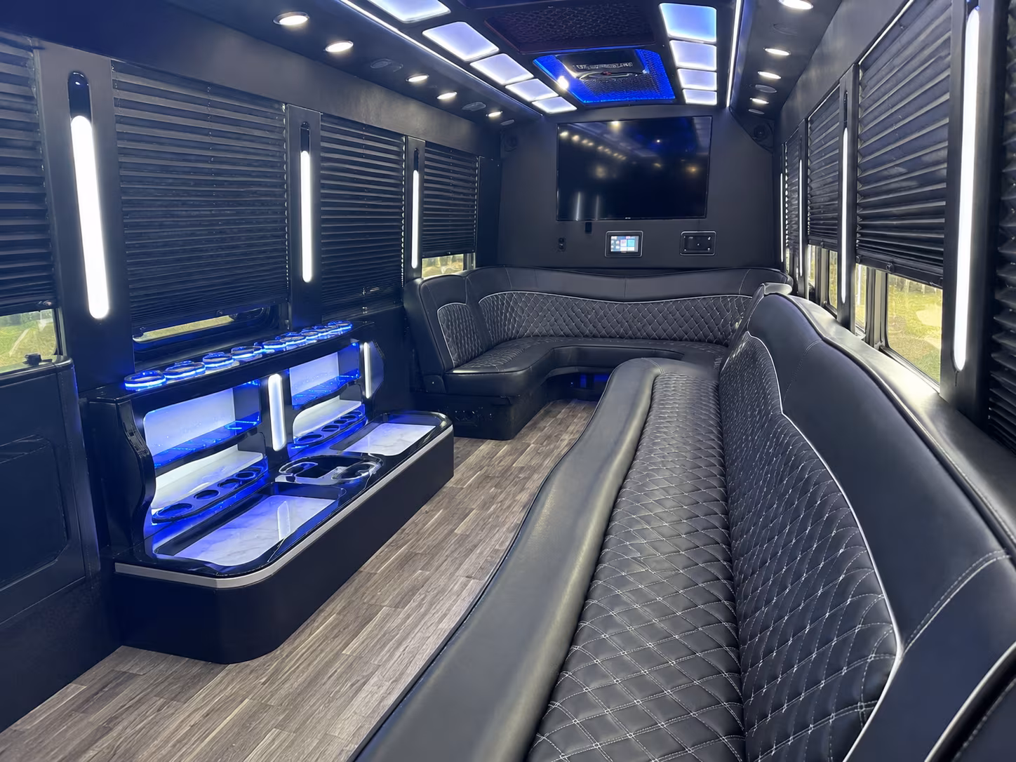 norfolk party bus rental 2